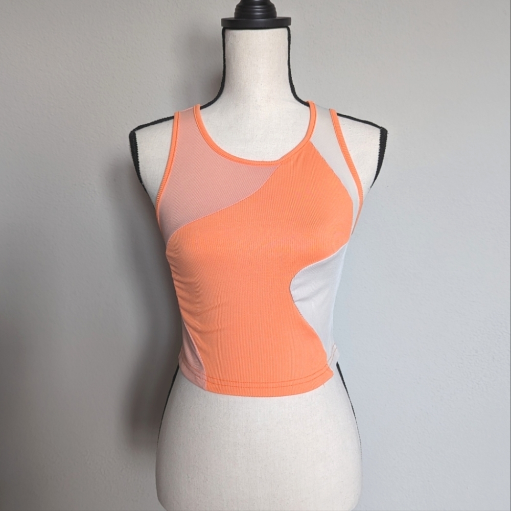 light and bright orange abstract color block cropped ribbed tank top size M